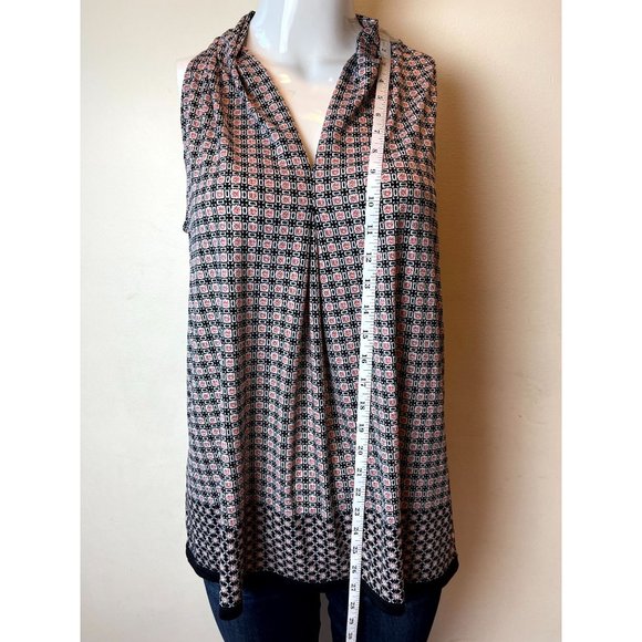 Max Studio Women Medallion Printed V Neck Top Blouse 9701W76 Black Pink Size M - Picture 3 of 7